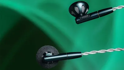 FF5 Наушники вкладыши Fiio  1.2м черный проводные в  ушной  раковине